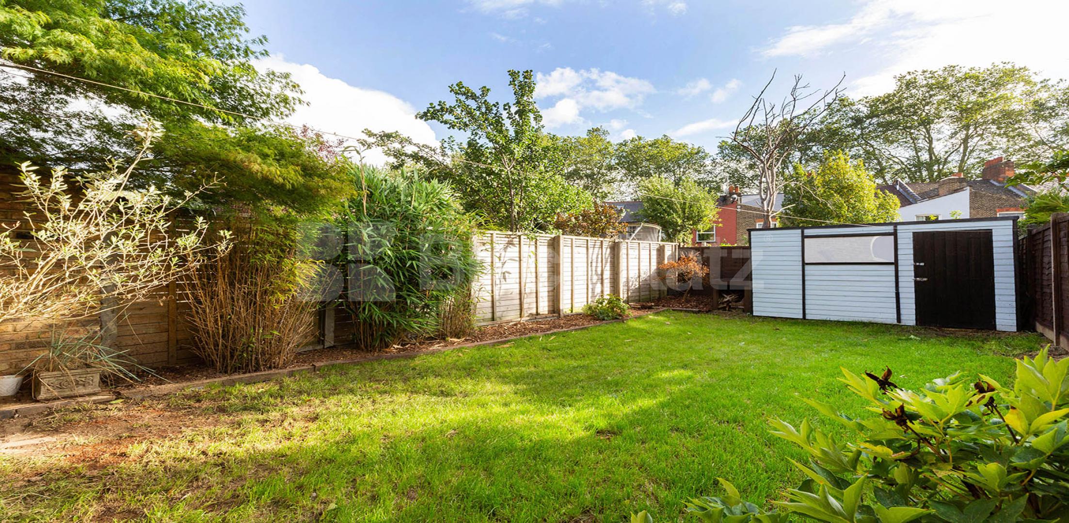 			1 Bedroom, 1 bath, 1 reception Apartment			 Barratt Avenue, Alexandra Palace